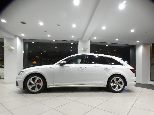 AUDI S4 AVANT
