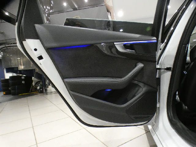 AUDI S4 AVANT