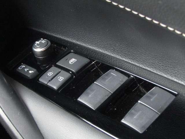 COROLLA TOURING HYBRID