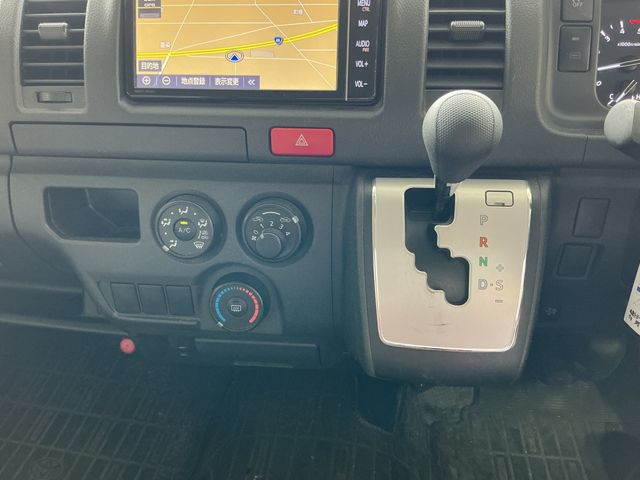 HIACE van 4WD