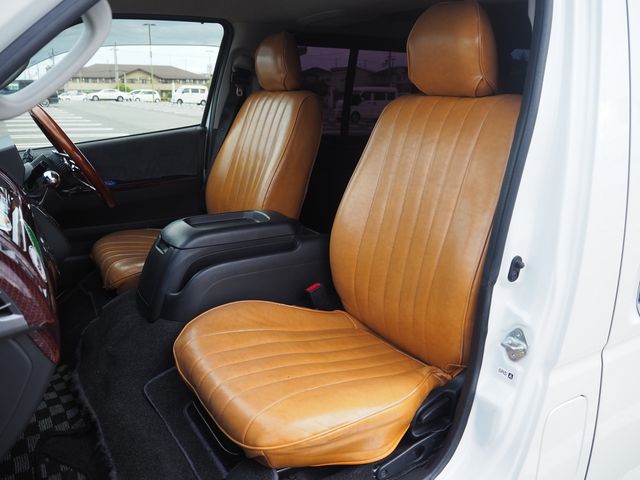 HIACE van 2WD