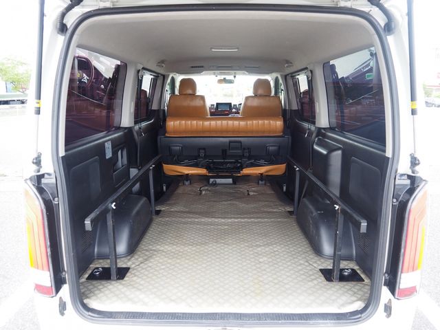 HIACE van 2WD