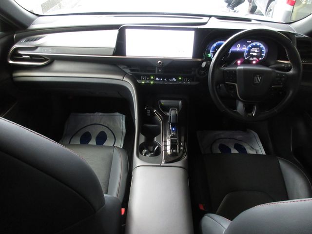 CROWN SPORT