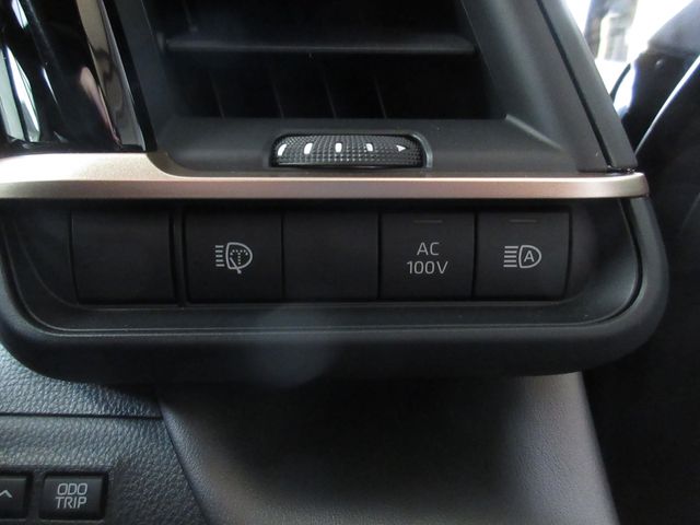 CROWN SPORT