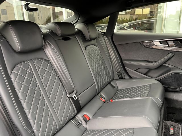 AUDI S5 SPORTBACK