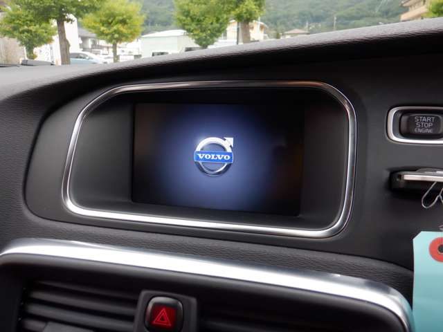 VOLVO V40 CROSS COUNTRY
