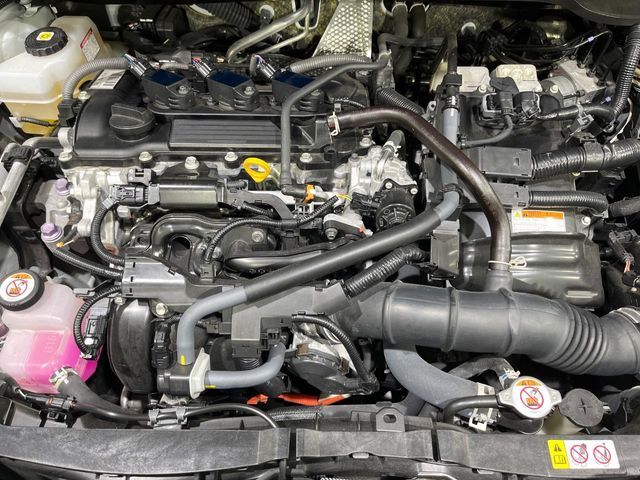 YARIS CROSS HYBRID