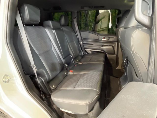 LANDCRUISER 250