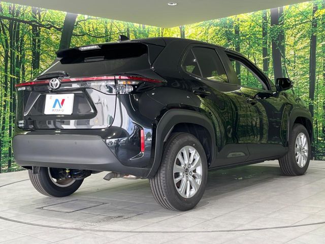 YARIS CROSS