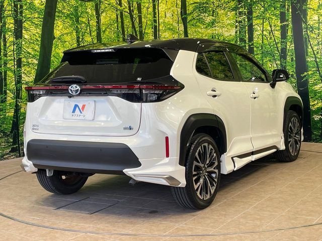 YARIS CROSS HYBRID
