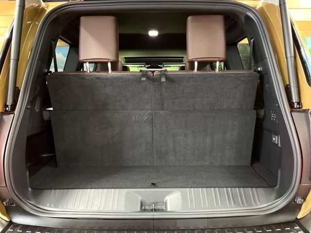 LANDCRUISER 250