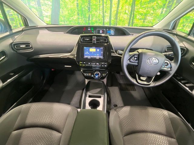 PRIUS 4WD