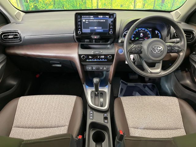 YARIS CROSS HYBRID