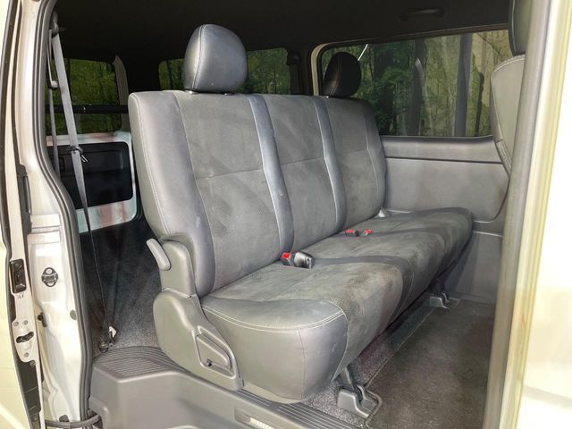 HIACE van 2WD