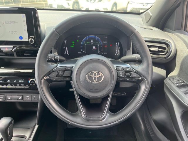 YARIS CROSS HYBRID