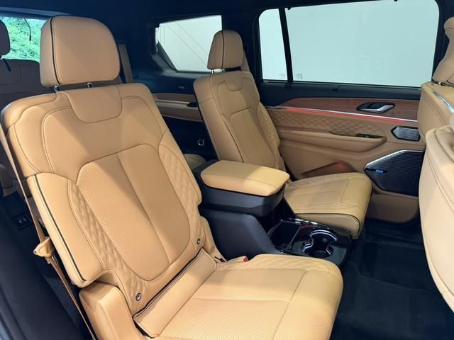 JEEP GRAND CHEROKEE L