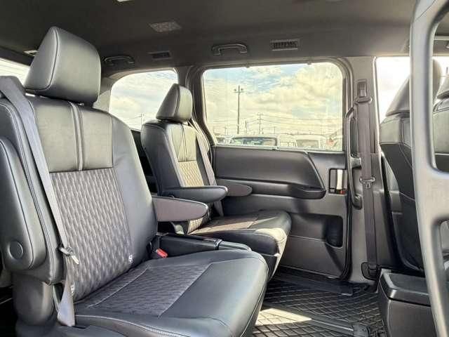 NOAH HYBRID 4WD
