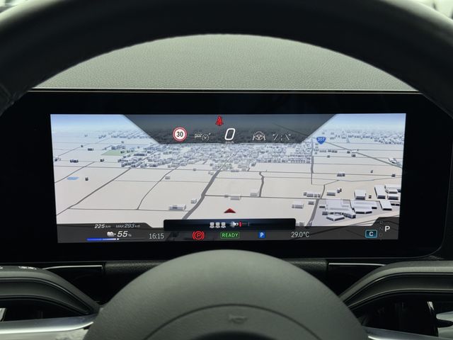 MERCEDES BENZ EQA