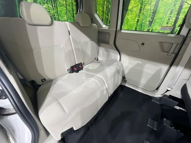 eK SPACE 4WD
