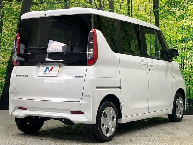eK SPACE 4WD
