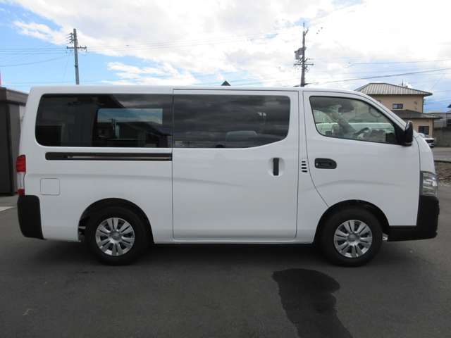 CARAVAN van 4WD