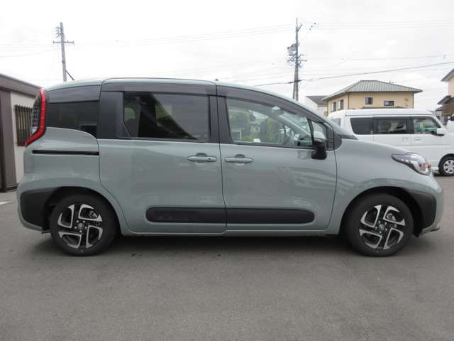 SIENTA HYBRID
