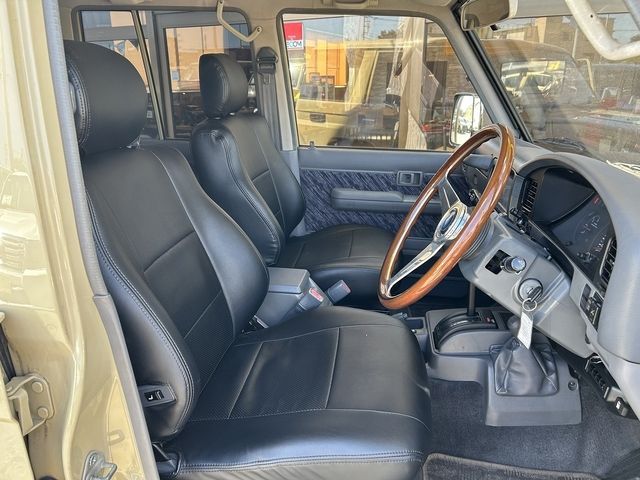LANDCRUISER PRADO