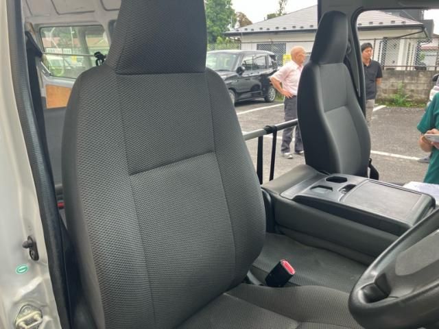 REGIUSACE van 2WD