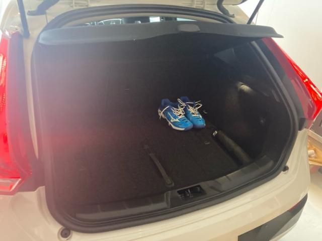 VOLVO V40 CROSS COUNTRY
