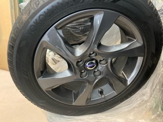 VOLVO V40 CROSS COUNTRY
