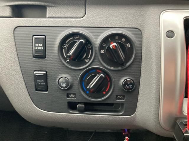 CARAVAN van 1.2t 2WD