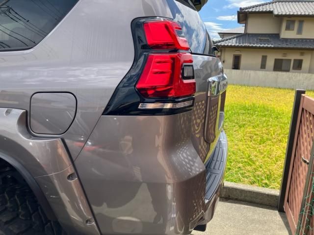LANDCRUISER PRADO