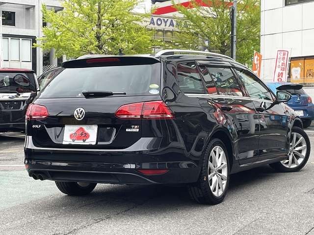 VOLKSWAGEN GOLF VARIANT