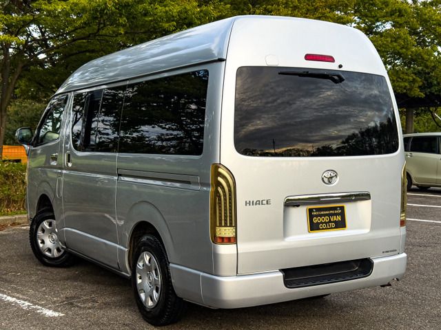 HIACE van 4WD