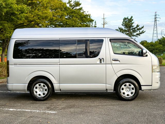 HIACE van 4WD