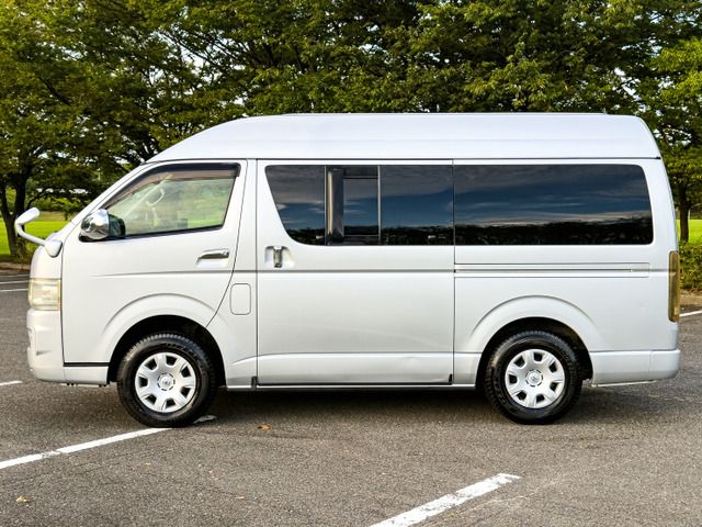 HIACE van 4WD