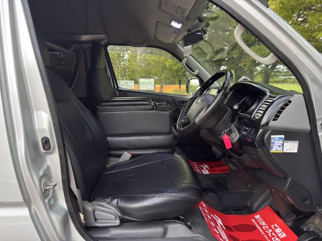 HIACE van 4WD