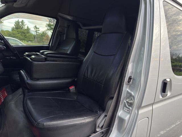 HIACE van 4WD