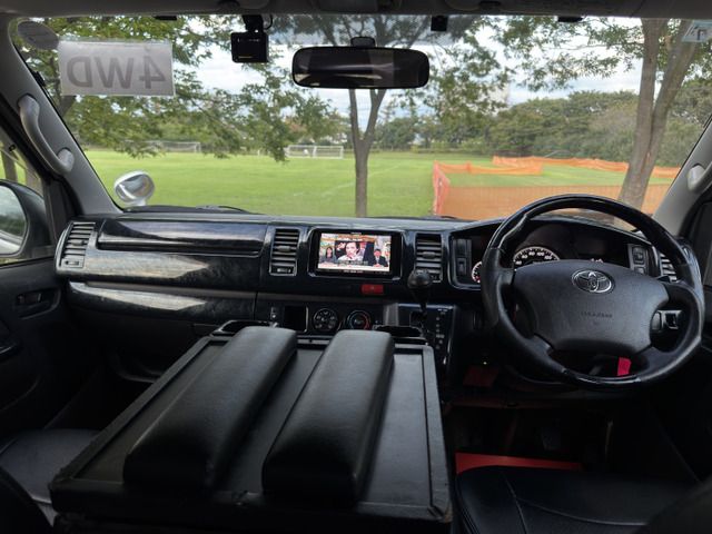 HIACE van 4WD