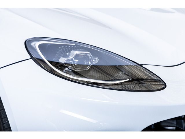 ASTON MARTIN SUV