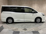 VOXY HYBRID