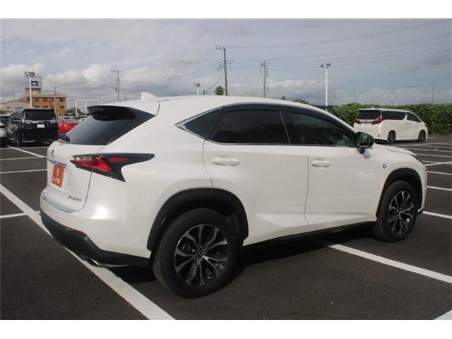 LEXUS NX200t
