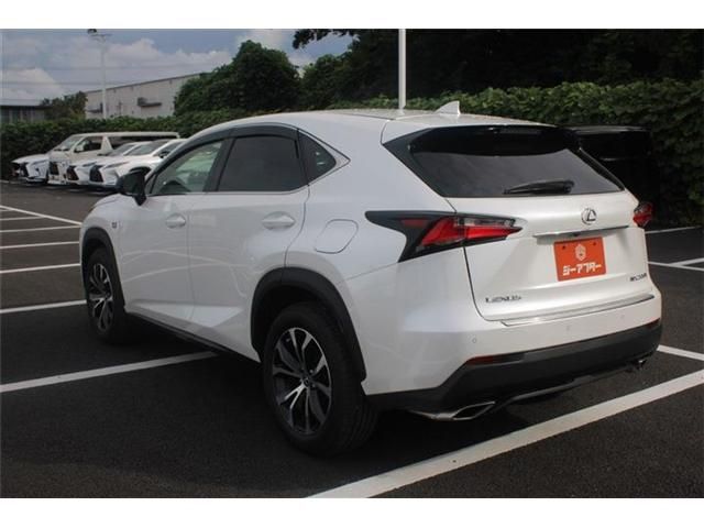 LEXUS NX200t