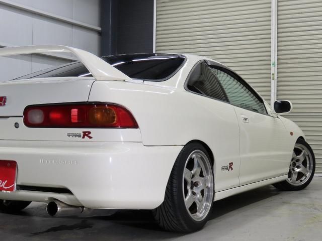 INTEGRA coupe