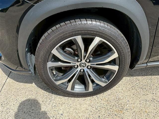 LEXUS NX300h