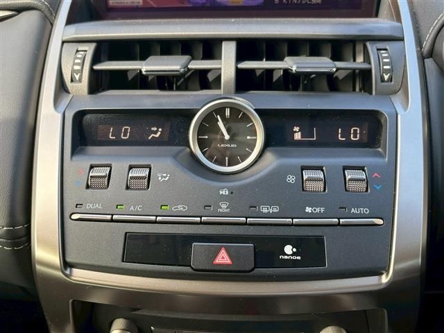 LEXUS NX300h