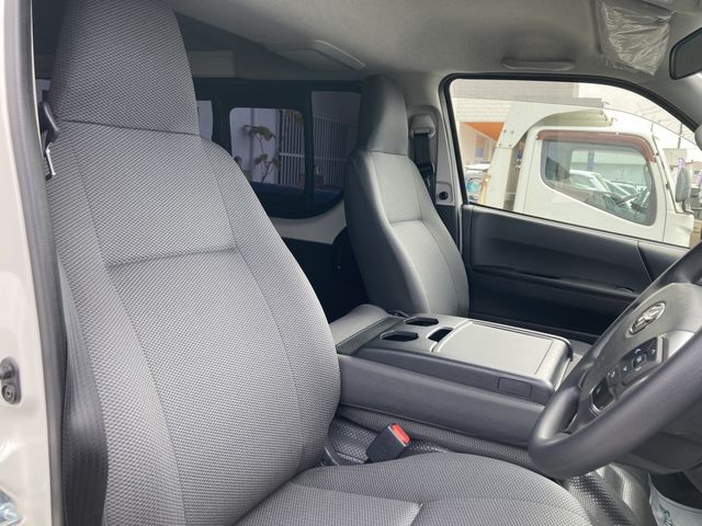 HIACE van 2WD