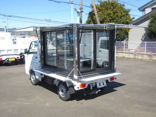 CARRY truck