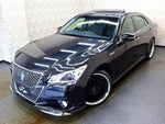 CROWN sedan