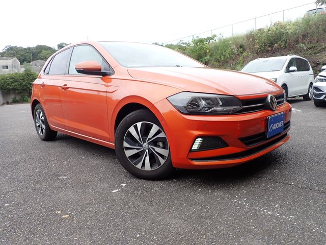 VOLKSWAGEN POLO